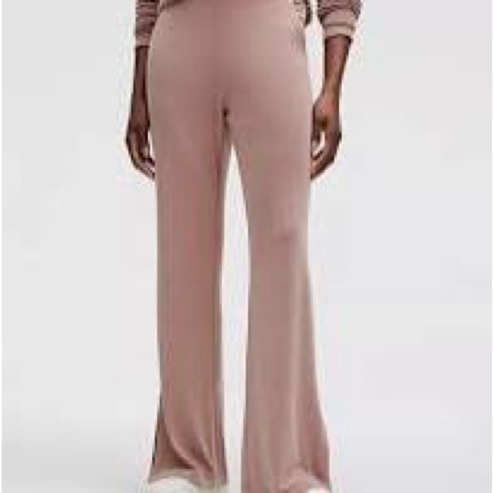 Lululemon softstreme drapey pant in twilight rose